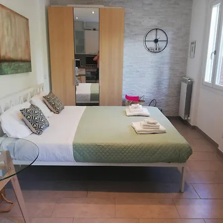 Patio & Parking - Self Check-in & Remote Access Cernobbio