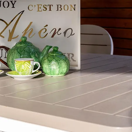 Patio & Parking - Self Check-in & Remote Access Cernobbio