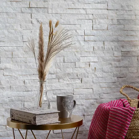 Patio & Parking - Self Check-in & Remote Access تْشيرنوبيو