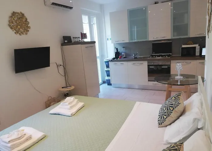 Patio & Parking - Self Check-in & Remote Access * צ'רנוביו