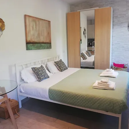 Appartement Patio & Parking - Self Check-in & Remote Access