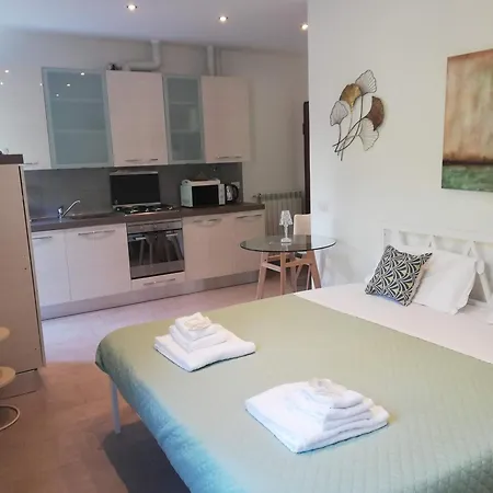 Appartement Patio & Parking - Self Check-in & Remote Access Cernobbio