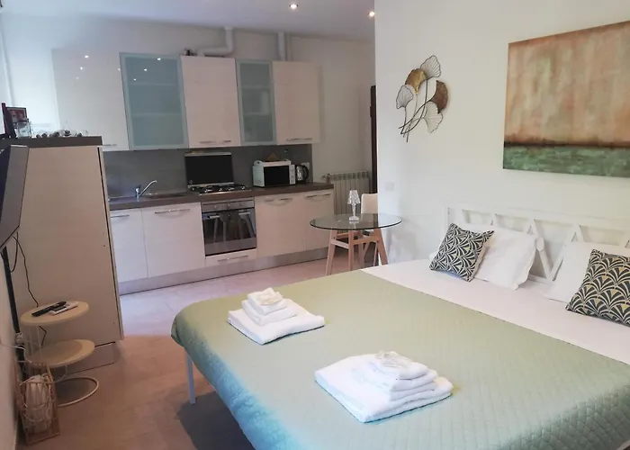 Appartement Patio & Parking - Self Check-in & Remote Access Cernobbio
